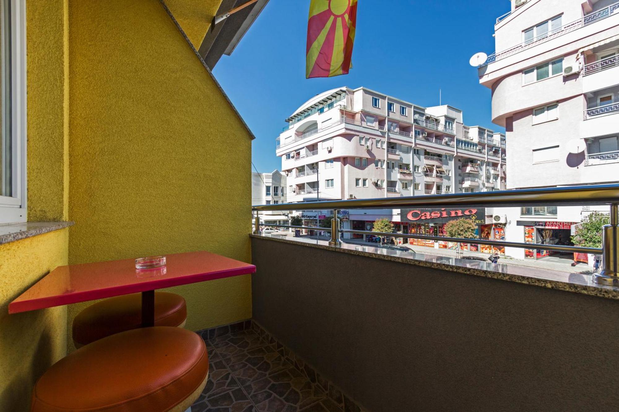 Dj Apartments Plus Ohrid Exteriör bild